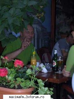 Unchiu Basescu Se Da La Suc - Luni, Iunie 4, 2007 Presedintele Basescu si-a - Stiri/News/Noticias